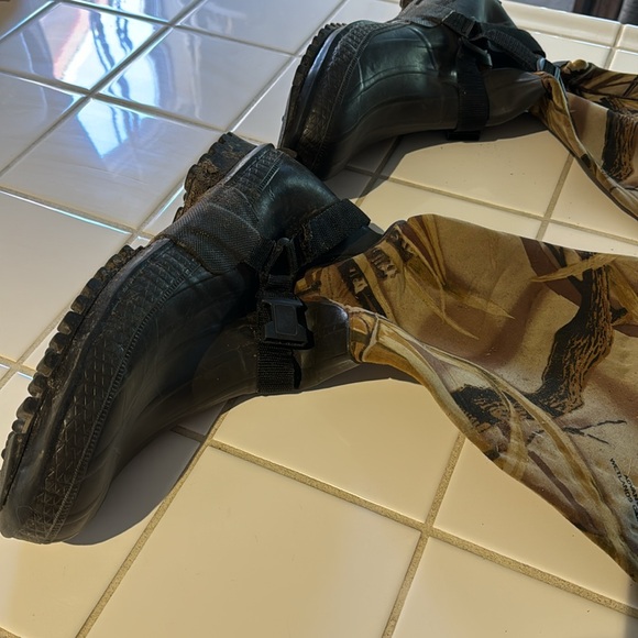 Cabela's  Waders for Men size 14 boot - Picture 3 of 8